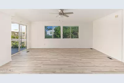 2819 W Louise Drive, Phoenix, AZ 85027 - Photo 17