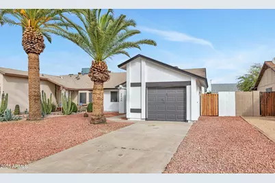 3026 W Ross, Phoenix, AZ 85027 - Photo 1