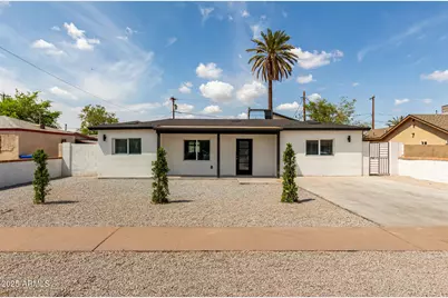 22 E Southgate, Phoenix, AZ 85040 - Photo 1