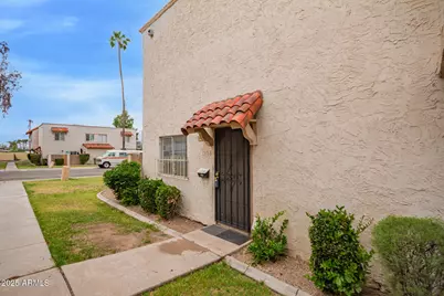 1208 E Lawrence, Phoenix, AZ 85020 - Photo 1