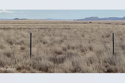 7610 Stardust, Sun Valley, AZ 86029 - Photo 1