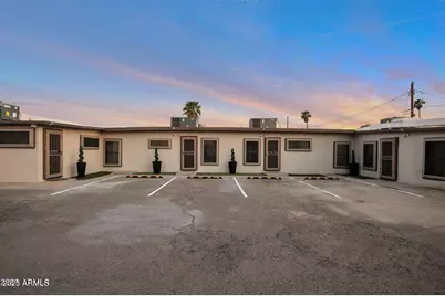 1108 S 33rd, Phoenix, AZ 85009 - Photo 1