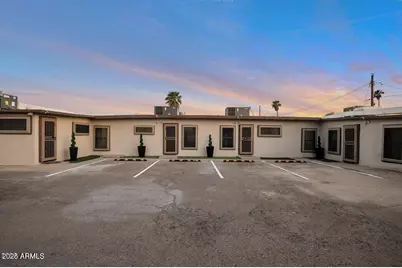 1108 S 33rd, Phoenix, AZ 85009 - Photo 1