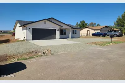 20259 E Sierra, Mayer, AZ 86333 - Photo 1