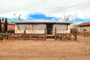 315 S Gorman, Winslow, AZ 86047 - Photo 1