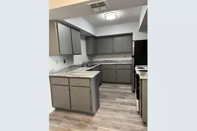 4444 E Paradise Village Parkway N #Unit 214, Phoenix, AZ 85032 - Photo 1