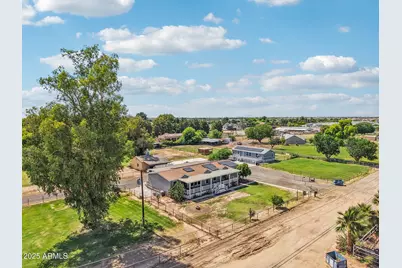 22712 S Recker Road, Gilbert, AZ 85298 - Photo 1