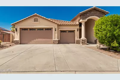 798 E Teakwood, Chandler, AZ 85249 - Photo 1