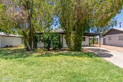 3526 E Cheery Lynn Road, Phoenix, AZ 85018 - Photo 1