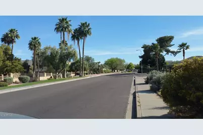 4901 S Calle Los Cerros, Tempe, AZ 85282 - Photo 1