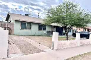 2310 N 40th Dr, Phoenix, AZ 85009 - Photo 1