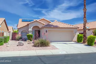 866 W Geronimo, Chandler, AZ 85225 - Photo 1