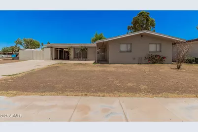 5738 W Heatherbrae, Phoenix, AZ 85031 - Photo 1