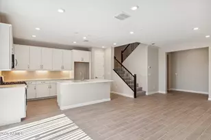 5859 E Covey, Phoenix, AZ 85054 - Photo 1