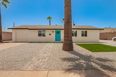 3302 N 40th, Phoenix, AZ 85019 - Photo 1