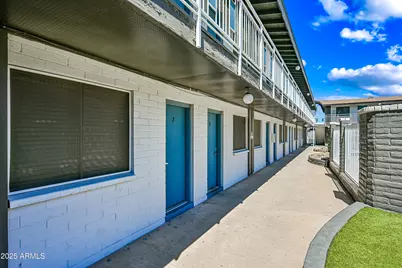 3025 N 32nd, Phoenix, AZ 85018 - Photo 1