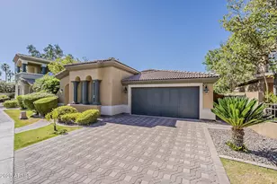 3406 E Pyrenees, Phoenix, AZ 85018 - Photo 1