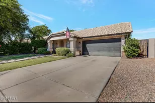 725 S Cheri Lynn, Chandler, AZ 85225 - Photo 1
