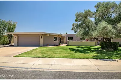 10643 W Pineaire, Sun City, AZ 85351 - Photo 1