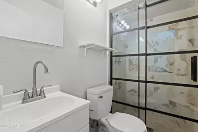 5802 N 61st Drive, Glendale, AZ 85301 - Photo 15