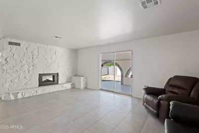 5802 N 61st Drive, Glendale, AZ 85301 - Photo 11