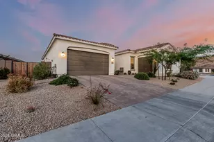 7813 S 43rd, Phoenix, AZ 85042 - Photo 1