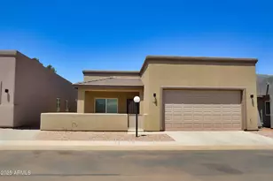 728 S Meadowood, Sierra Vista, AZ 85635 - Photo 1