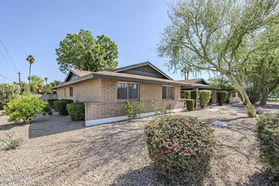 1904 E Manhatton, Tempe, AZ 85282 - Photo 1