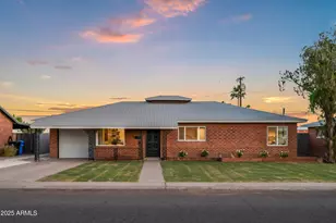 2225 E Monterosa, Phoenix, AZ 85016 - Photo 1