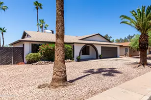 2220 S Cottonwood Dr, Tempe, AZ 85282 - Photo 1