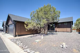 2071 N Bison Pass, Show Low, AZ 85901 - Photo 1
