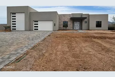 1850 E Creek Canyon Road, Phoenix, AZ 85086 - Photo 1