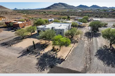 37918 N 21st Avenue, Phoenix, AZ 85086 - Photo 1