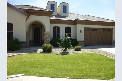 6687 S Banning Street, Gilbert, AZ 85298 - Photo 1