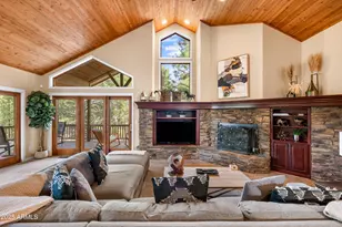 1018 N Amberwood St, Flagstaff, AZ 86004 - Photo 1