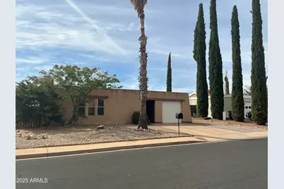 300 Prairie Street, Sierra Vista, AZ 85635 - Photo 1