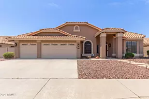 869 W Emerald Island Dr, Gilbert, AZ 85233 - Photo 1