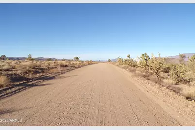 Lot 30 N Telegraph, Dolan Springs, AZ 86441 - Photo 1