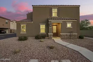 8253 W Illini St, Phoenix, AZ 85043 - Photo 1