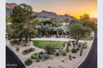 8022 N Ironwood Drive, Paradise Valley, AZ 85253 - Photo 1