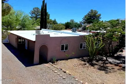527 S Canyon Drive, Sierra Vista, AZ 85635 - Photo 1