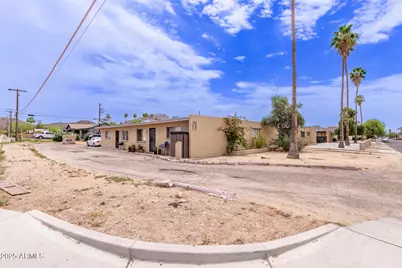 9847 N 11th, Phoenix, AZ 85021 - Photo 1