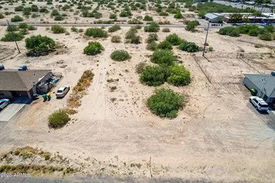 3920 N Estrella Road #4, Eloy, AZ 85131 - Photo 1