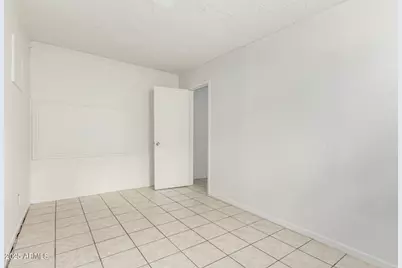 1512 W Crescent Avenue, Mesa, AZ 85202 - Photo 17