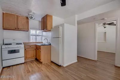 4633 N 8th Place #Apt A, Phoenix, AZ 85014 - Photo 1