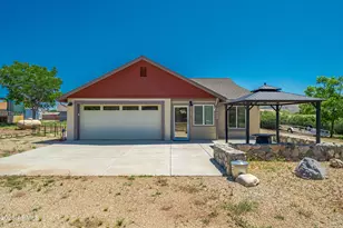 17696 W Foothill Rd, Yarnell, AZ 85362 - Photo 1