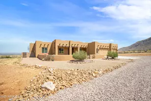 6100 E Darley Dr, Hereford, AZ 85615 - Photo 1