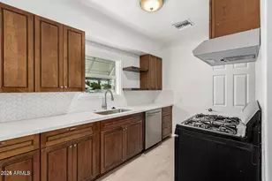 290 W Pinkley, Coolidge, AZ 85128 - Photo 1