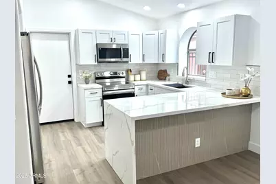 20917 N 37th Place, Phoenix, AZ 85050 - Photo 1