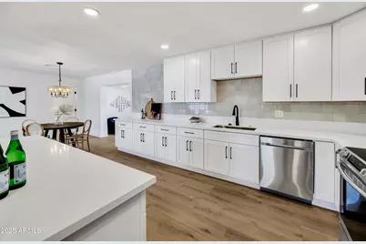 132 W Orchid Lane, Chandler, AZ 85225 - Photo 1